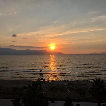 Lucky Lux Apartment Vlorë Extérieur photo